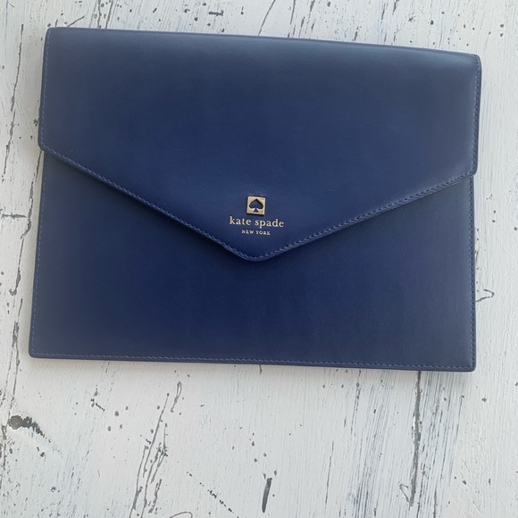 kate spade Handbags - Kate Spade envelope clutch in blue